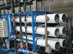 <font color='#0033CC'> 西安雙級反滲透膜設(shè)備廠家技術(shù)解析：亞伯環(huán)境打造高純度水處理系統(tǒng)</font>